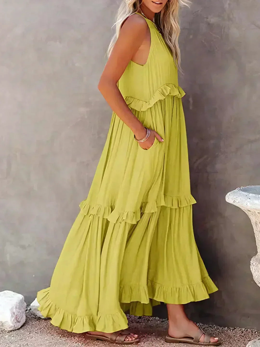 SARAH™ | HALTER RUFFLE MAXI KLEID