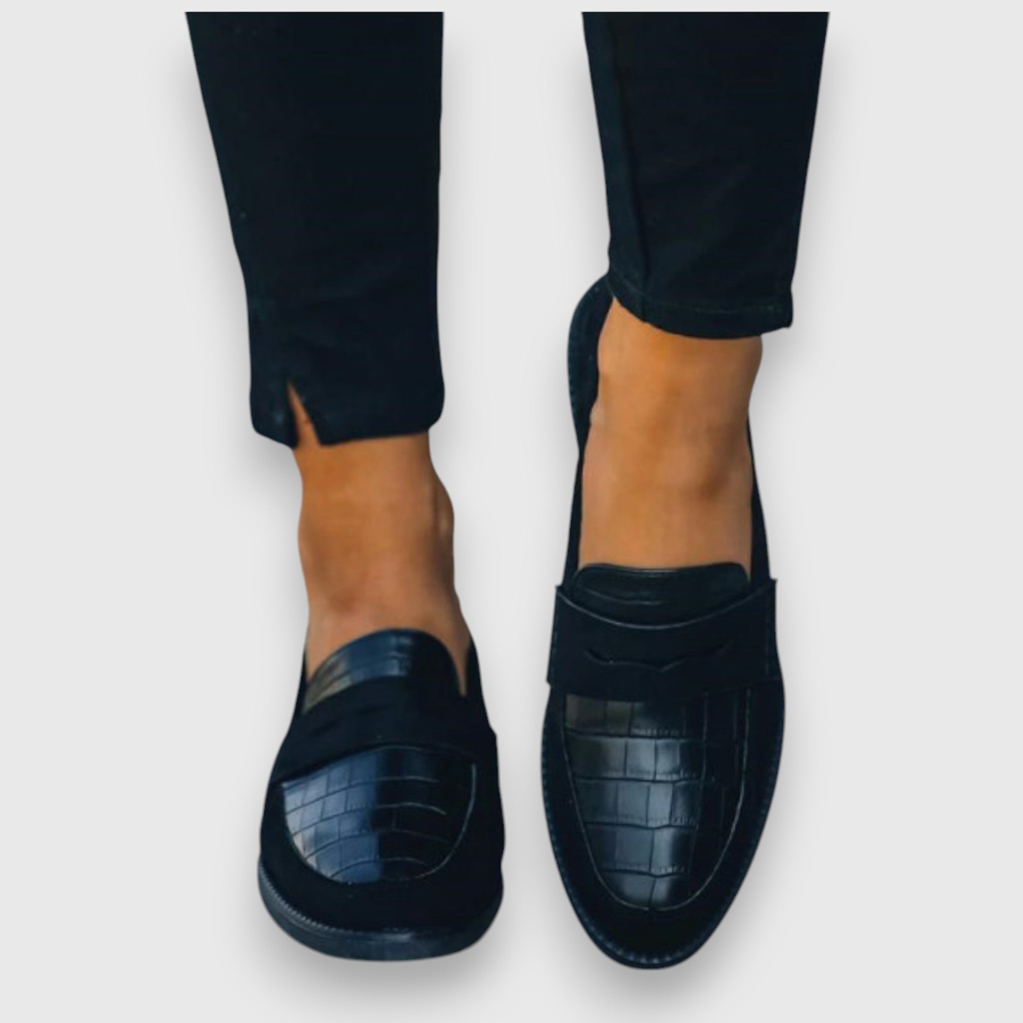 LINY™ | LOAFER