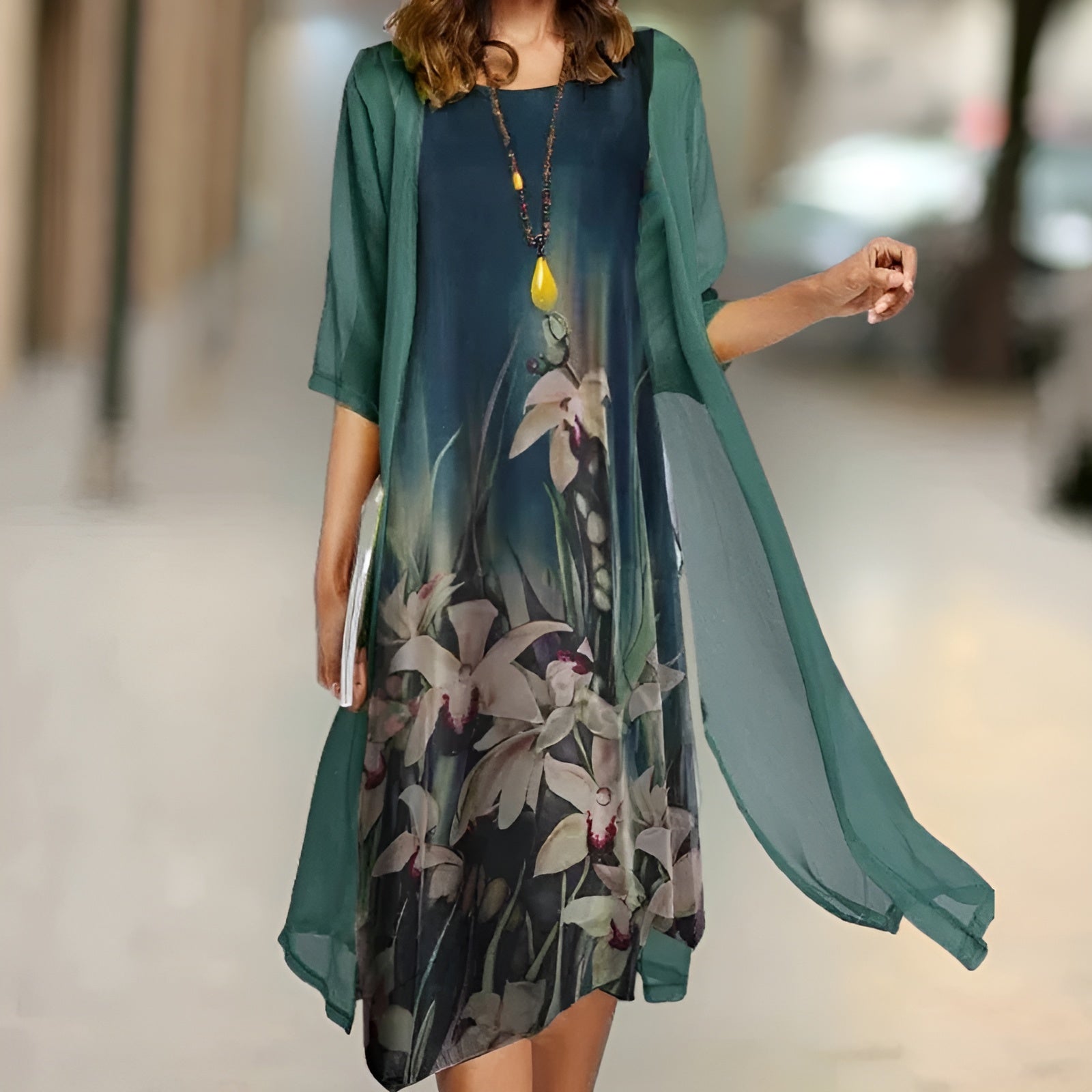 Eivor™ - Kleid mit kostenloser Strickjacke
